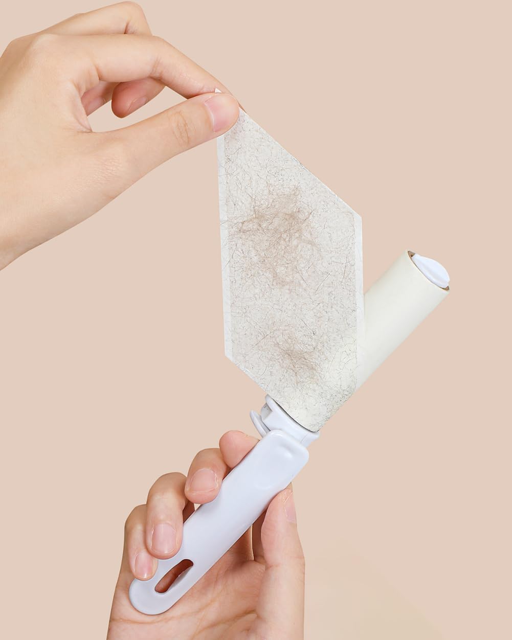 Travel Lint Roller Mini Foldable Lint Remover with Cover and 4 Refills Total 150 Extra Sticky Sheets On The Go Lint Roller for Men Women Traveling Essentials (Black)