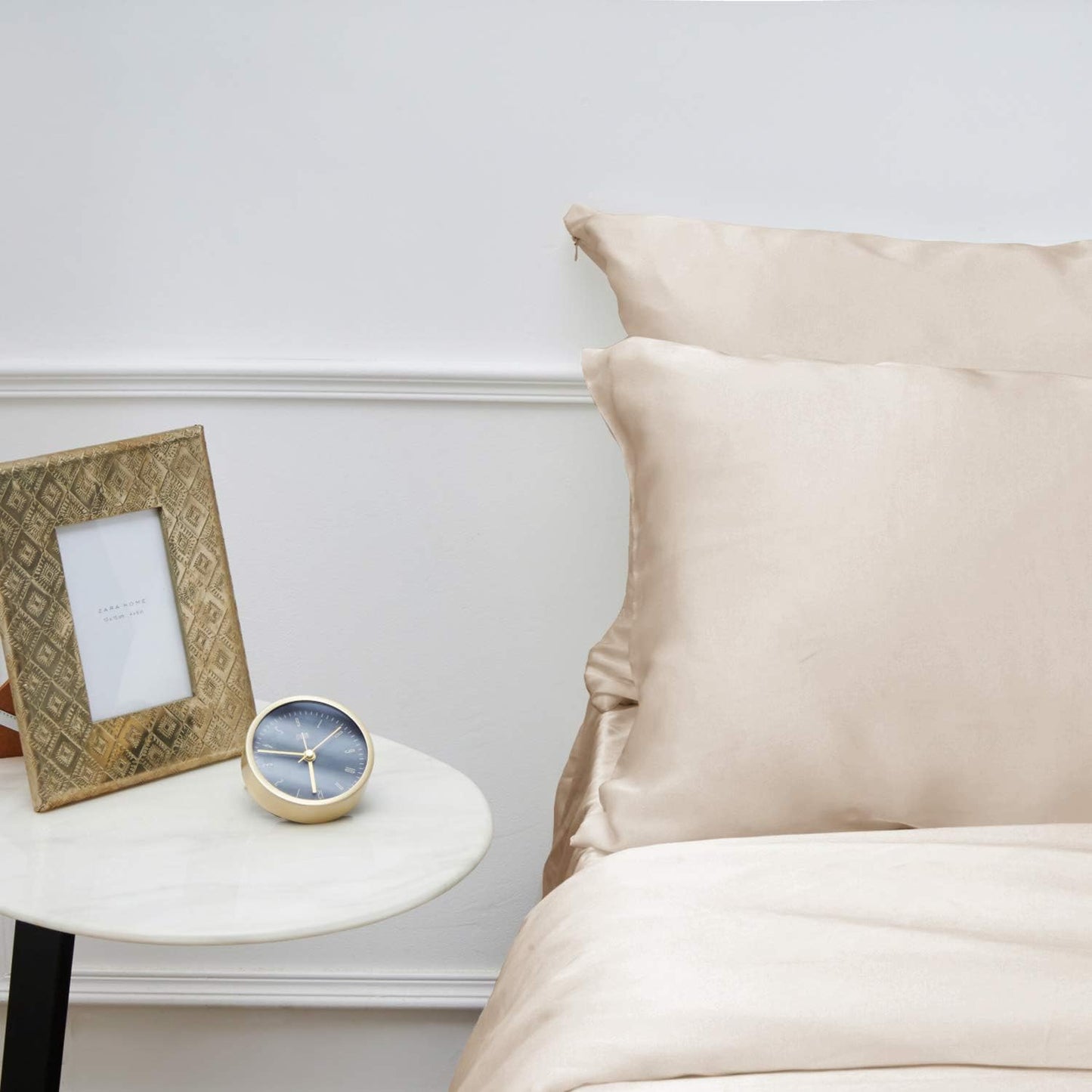 INSSL Silk Pillowcase for Women, Mulberry Silk Pillowcase for Hair and Skin and Stay Comfortable and Breathable During Sleep (Standard, Taupe)