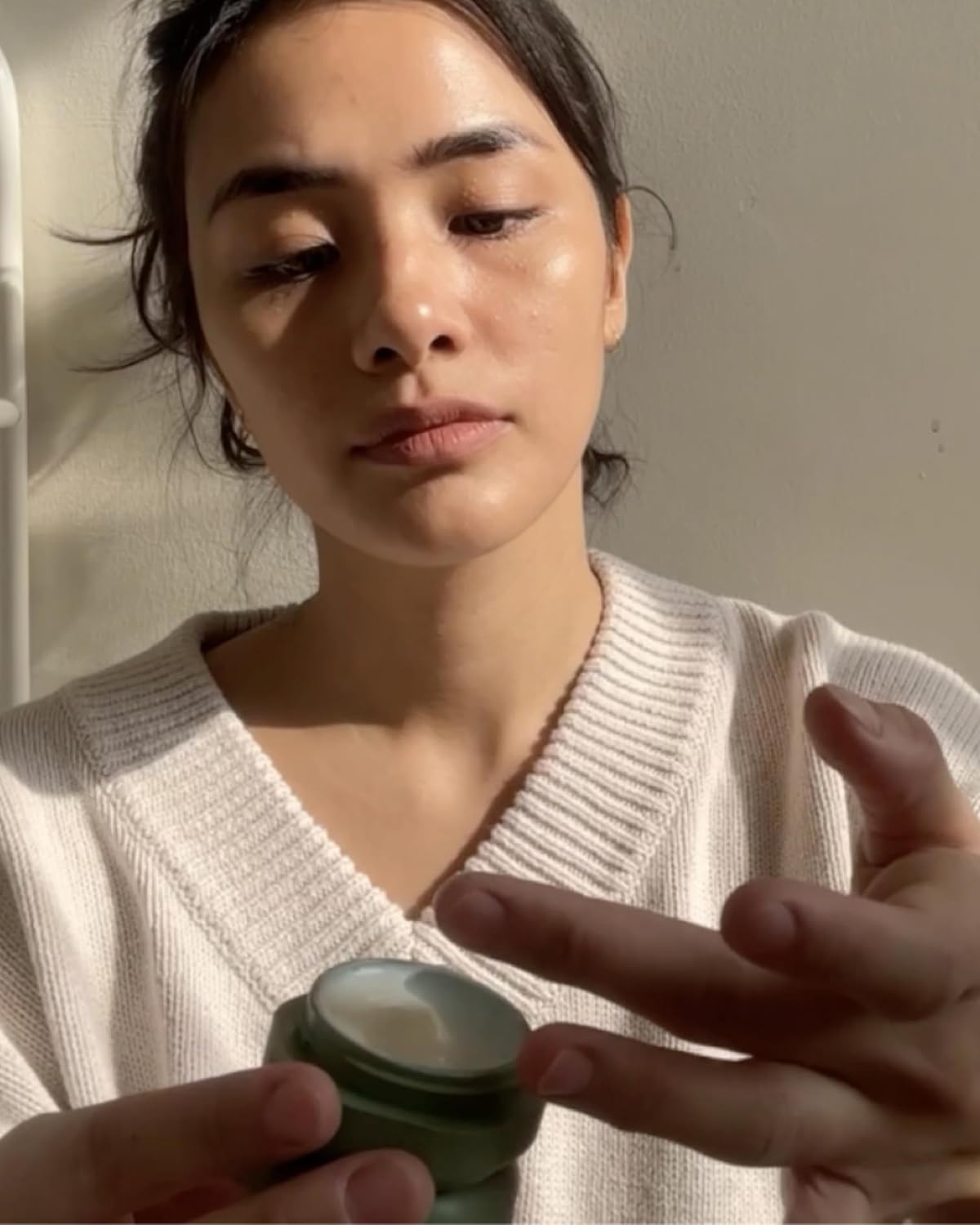 Cadence Travel Containers Basic Skincare Set - Magnetic Containers with Lids,Carry On Travel Essentials For Women/Men - 3 Small Capsules (0.56oz) - Cleanser, Moisturizer & Sun-Icon Labels - Sand