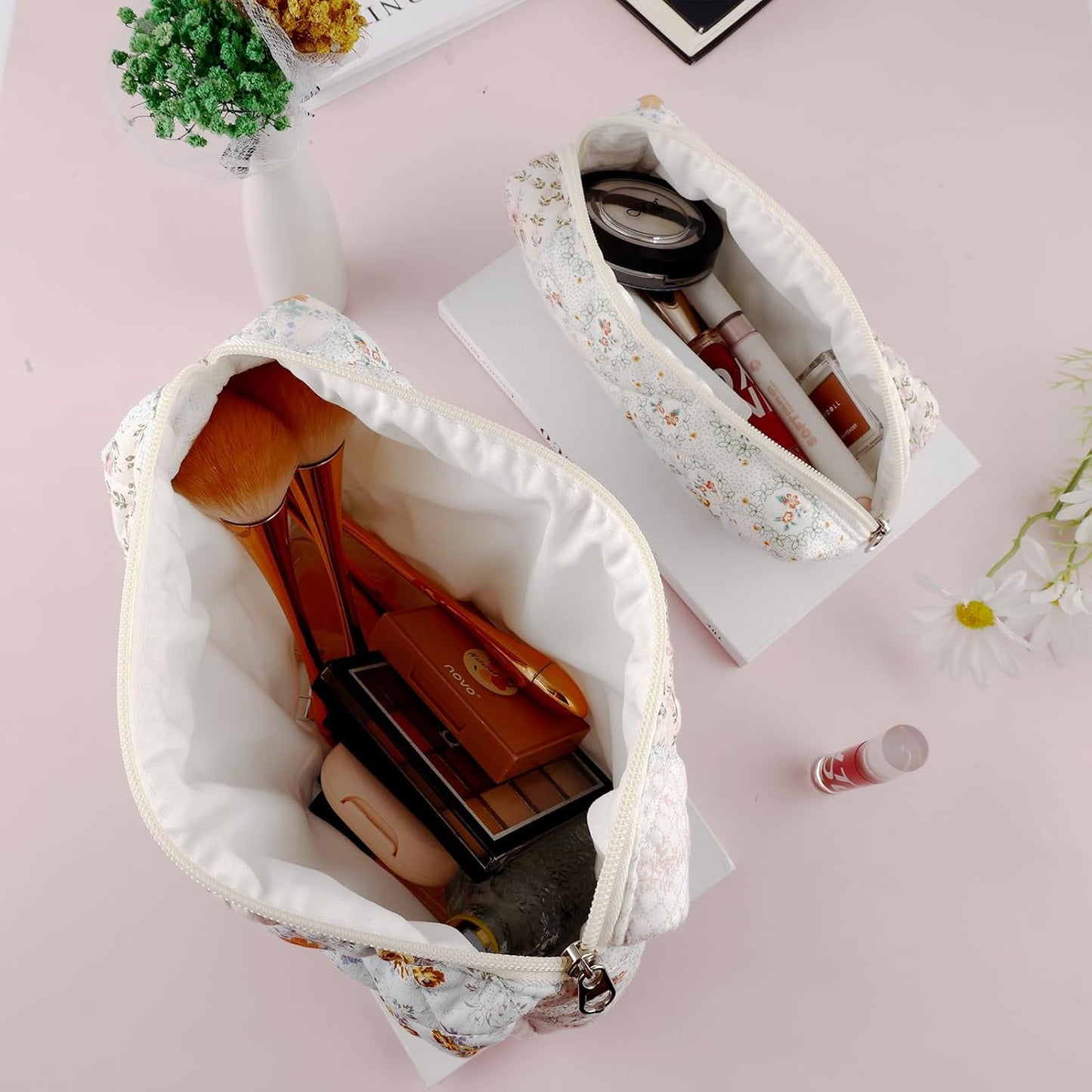 2Pcs Quilted Cotton Makeup Bag Large Travel Makeup Pouch Small Brush Holder Set for Women Cute Floral Coquette Makeup Bag Aesthetic Cosmetic Bag Flower Bee Toiletry Organizer Storage Bag Zipper Pouch