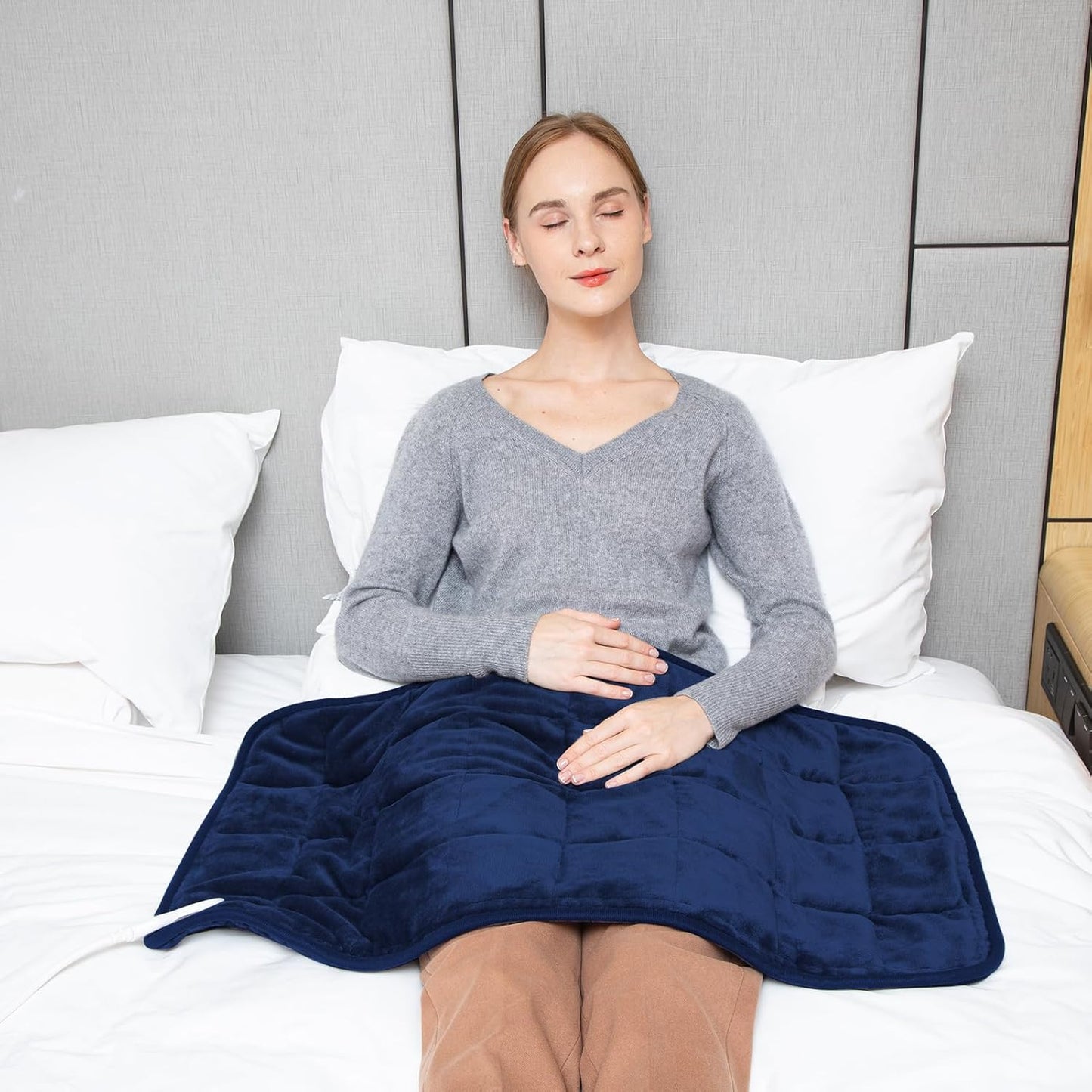 Ambershine 17''x33'' Weighted Heating Pad, 5.2lbs with 12 Temperature Settings & 4 Auto-Off Timers, Pain Relief for Back/Neck/Shoulders/Abdomen/Legs, Christmas Gifts for Mom Dad Women Men(Dark Blue)