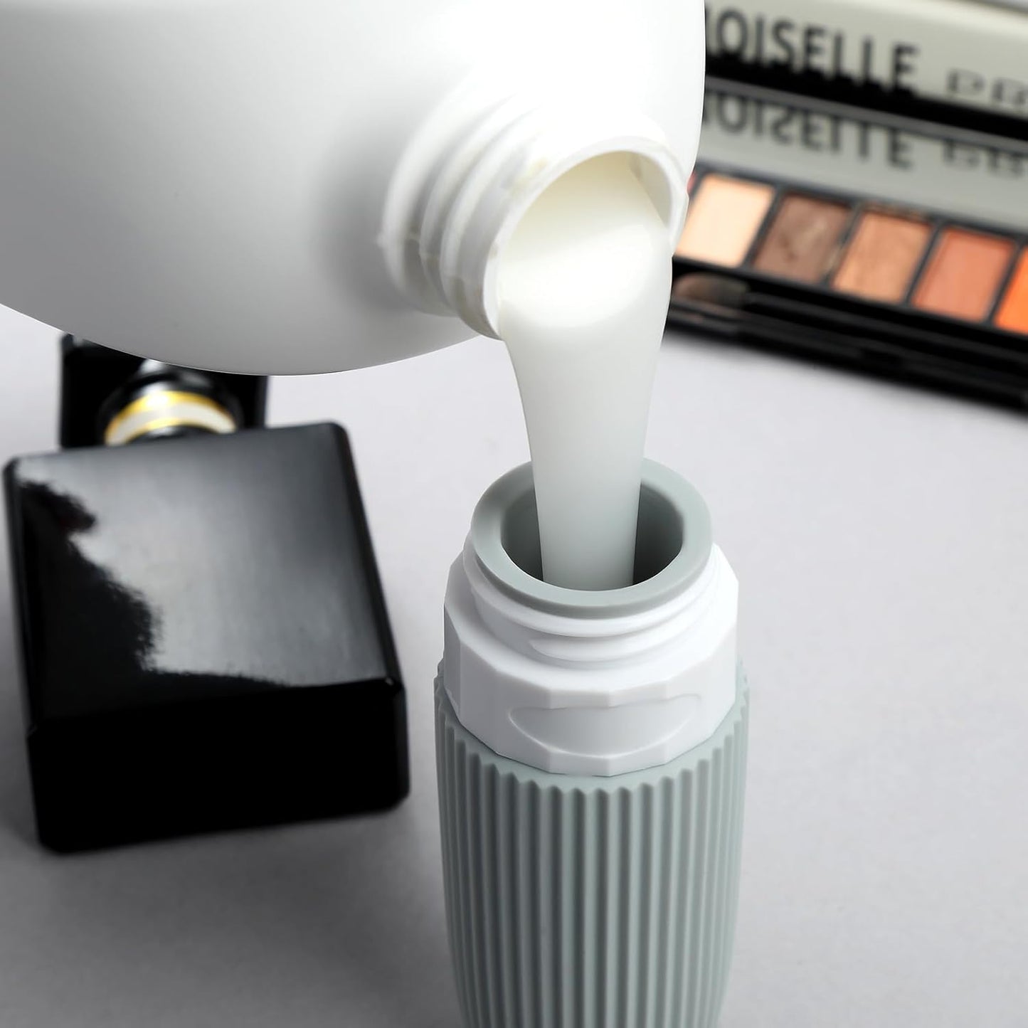 Travel Bottles for Toiletries, Tsa Approved 2oz Travel Bottles, BPA Free Leak Proof Travel Size Toiletry Containers, Refillable Travel Accessories with Toiletry Bag for Shampoo Liquid (4 Pack)