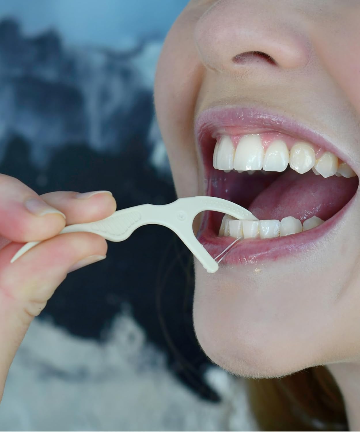 Floss Picks Biodegradable (200pcs) - Plant Based Dental Floss Picks, Natural Flossers for Adults & Kids, Nontoxic Vegan Tooth Pick Flossers & Eco Floss Sticks - Double Thread Unflavored