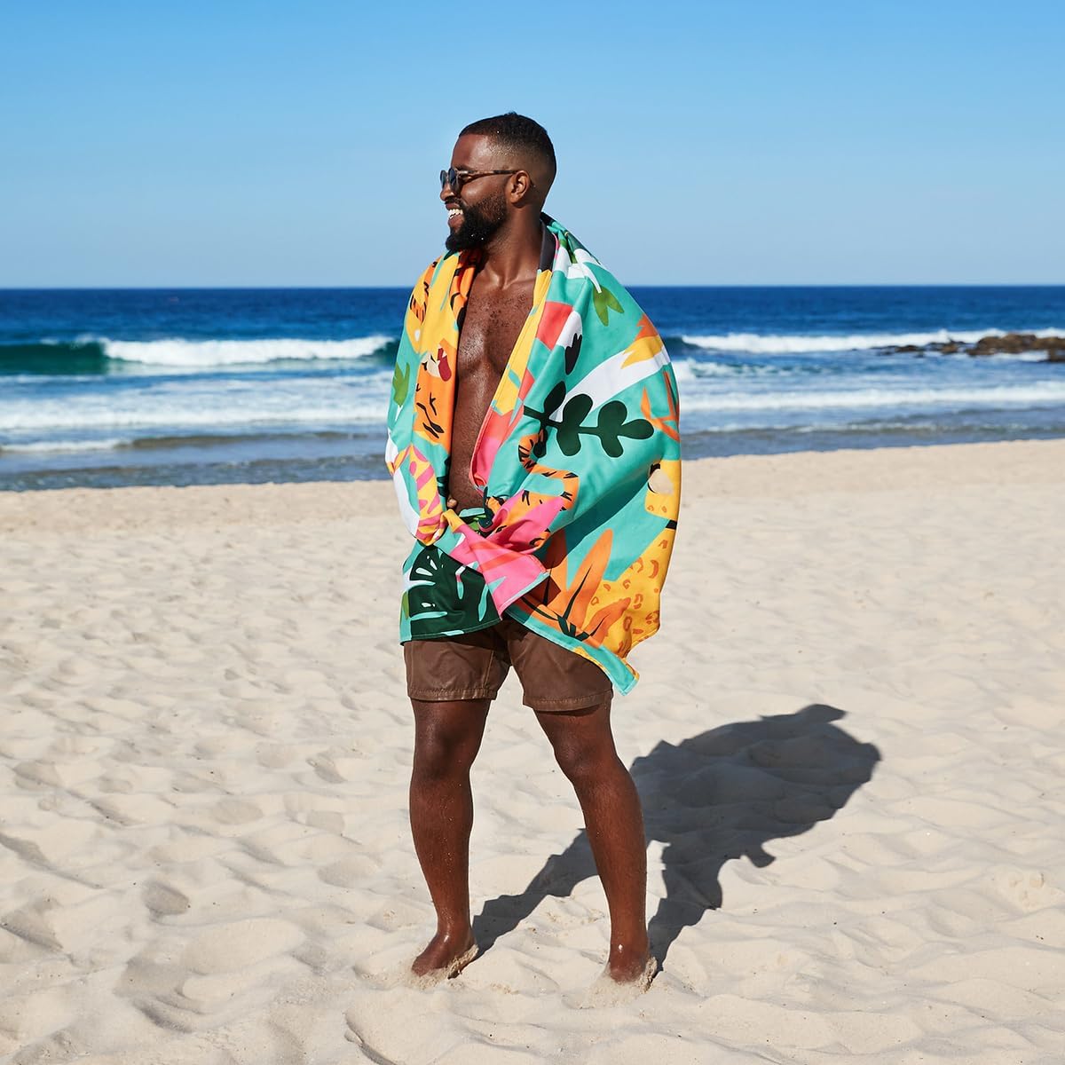 Dock & Bay Beach Towel - Quick Dry, Sand Free - Compact, Lightweight - 100% Recycled - Includes Bag - Wild Things - Large (160x90cm, 63x35)