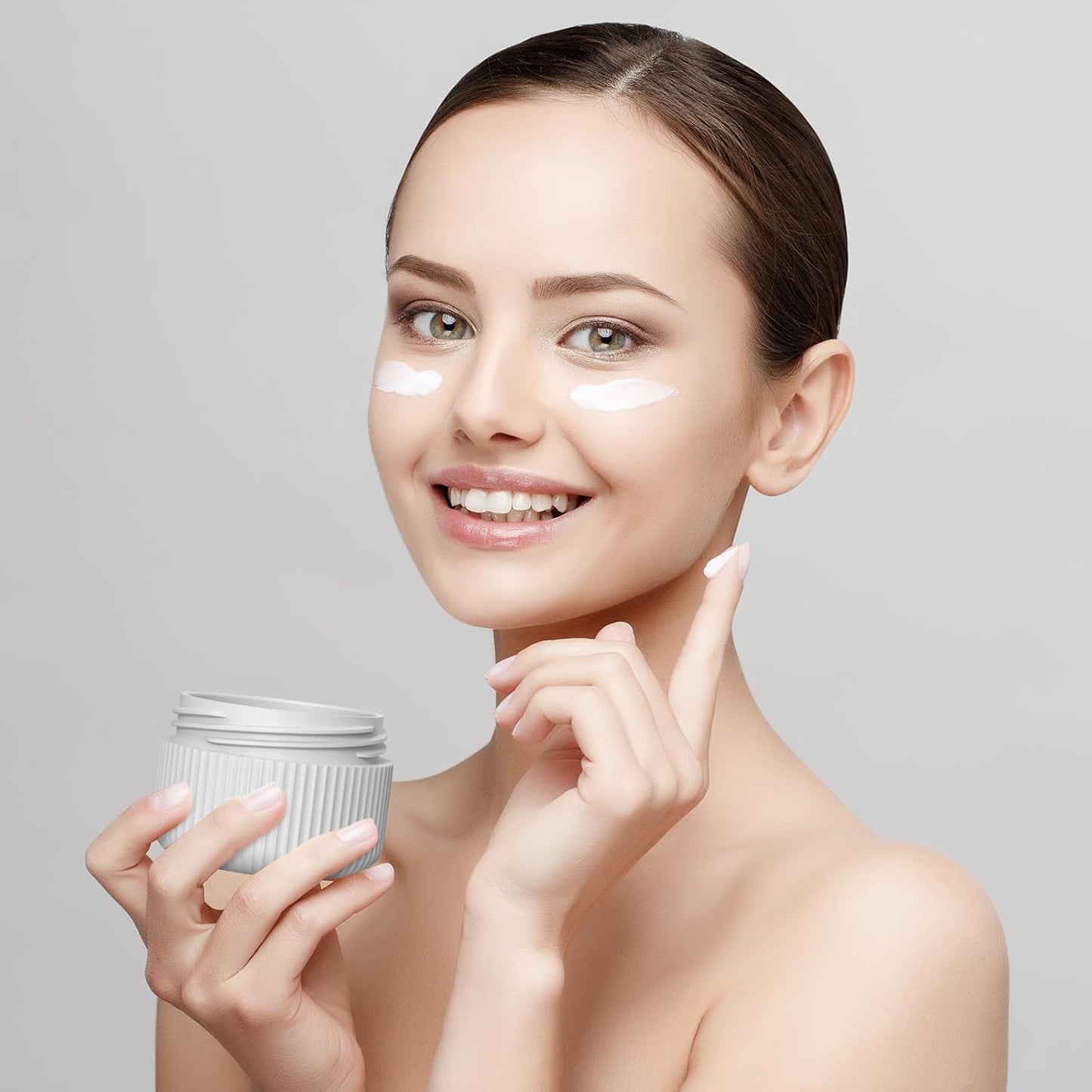 ME.FAN Travel Containers for Toiletries, TSA Approved 1.5 oz Silicone Cream Jars, Leak-proof Journey Containers, Trip Accessories with Lid for Cosmetic Face Hand Body Cream 4 Pack Black Lid - Grey