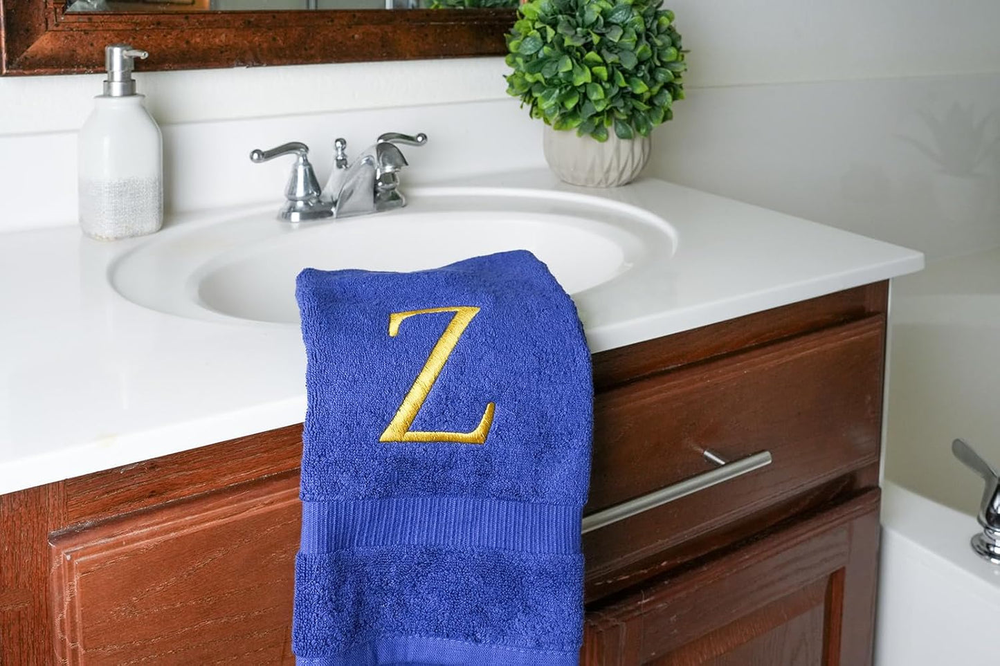 Navy Monogram Hand Towel for Bathroom - Monogrammed Initial Hotel Quality Decorative Embroidered Luxury Towel for Powder Room, Spa - GOTS Organic Certified - Set of 2 Letter Gold Z