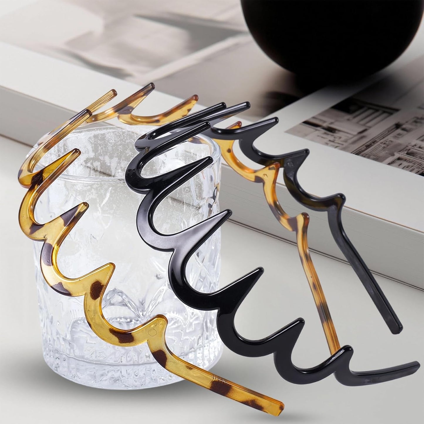 2PCS U Shape Fashion Tooth Hair Comb Headband 2025 New, High Cranium Headband for Women, Zig Zag Head Bands for Women Teens Hair Accessories Everyday Use (Amber+Black)