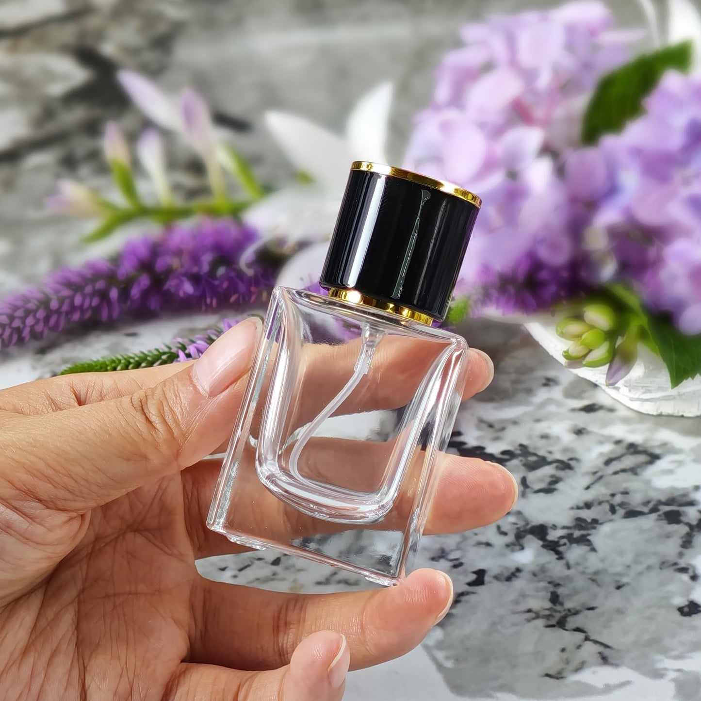 2 Pack 30ml/1 Oz Glass Spray Bottle Perfume Atomizer,Empty Travel Refillable Perfume Spray Bottle with 3 Kinds of Dispenser (Black Cap, 30ml)