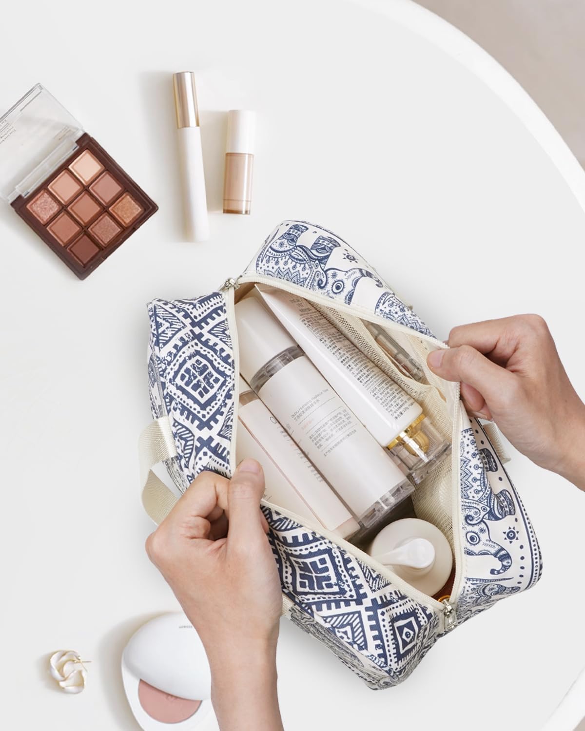 Full Size Toiletry Bag Women Large Cosmetic Bag Travel Makeup Bag Organizer Medicine Bag for Toiletries Essentials Accessories (Large, Elephant)