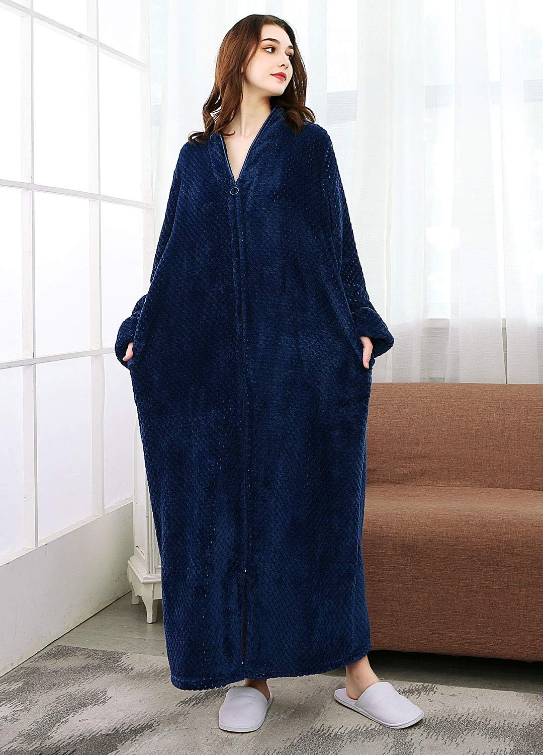 Artfasion Womens Fleece Robe Plush Long Zip Front Bathrobe with Pockets Warm Soft Zippered Bathrobes for Women