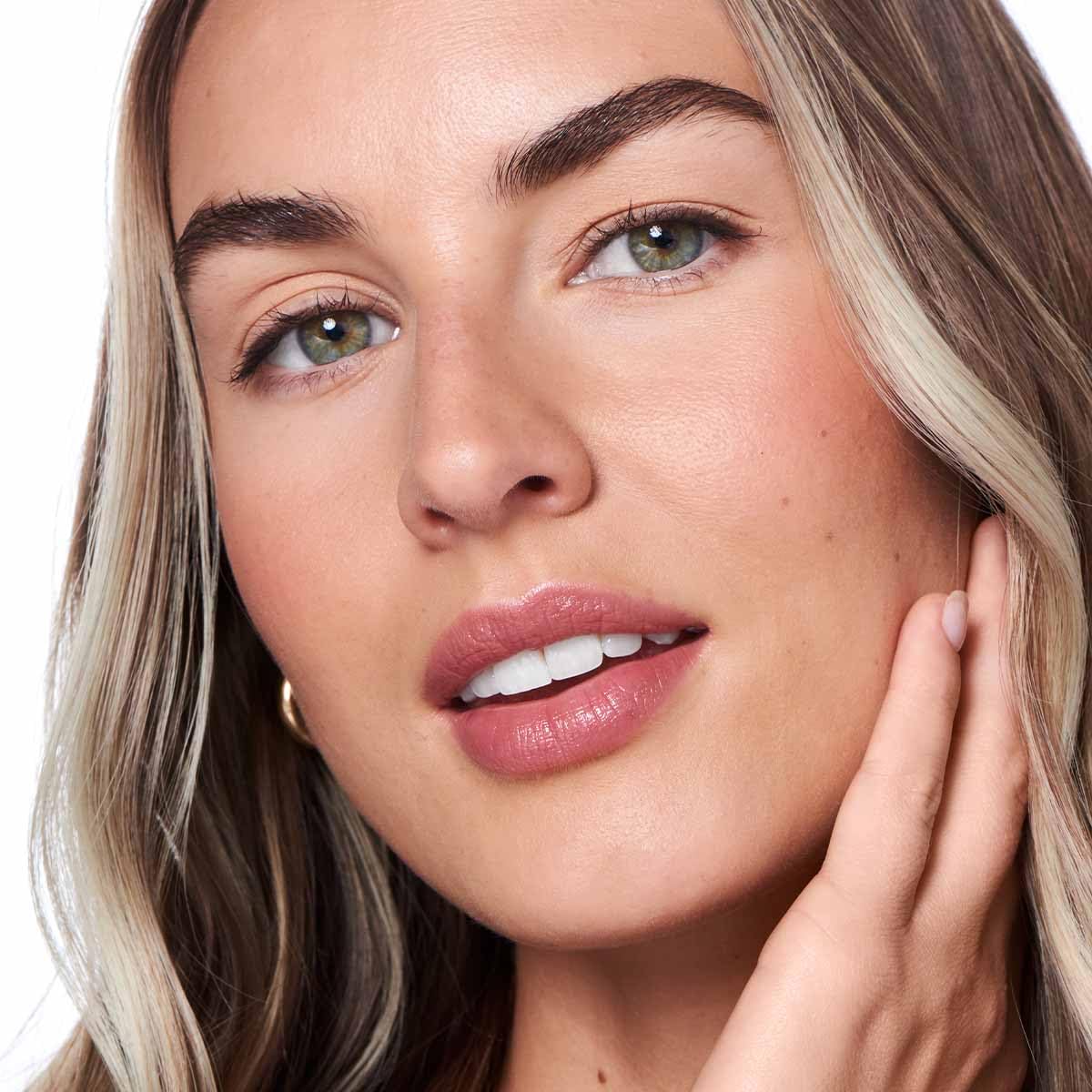 Effortless Lips 3-in-1 everyday sheer-buildable lip formula (Dahlia, 0.06oz)