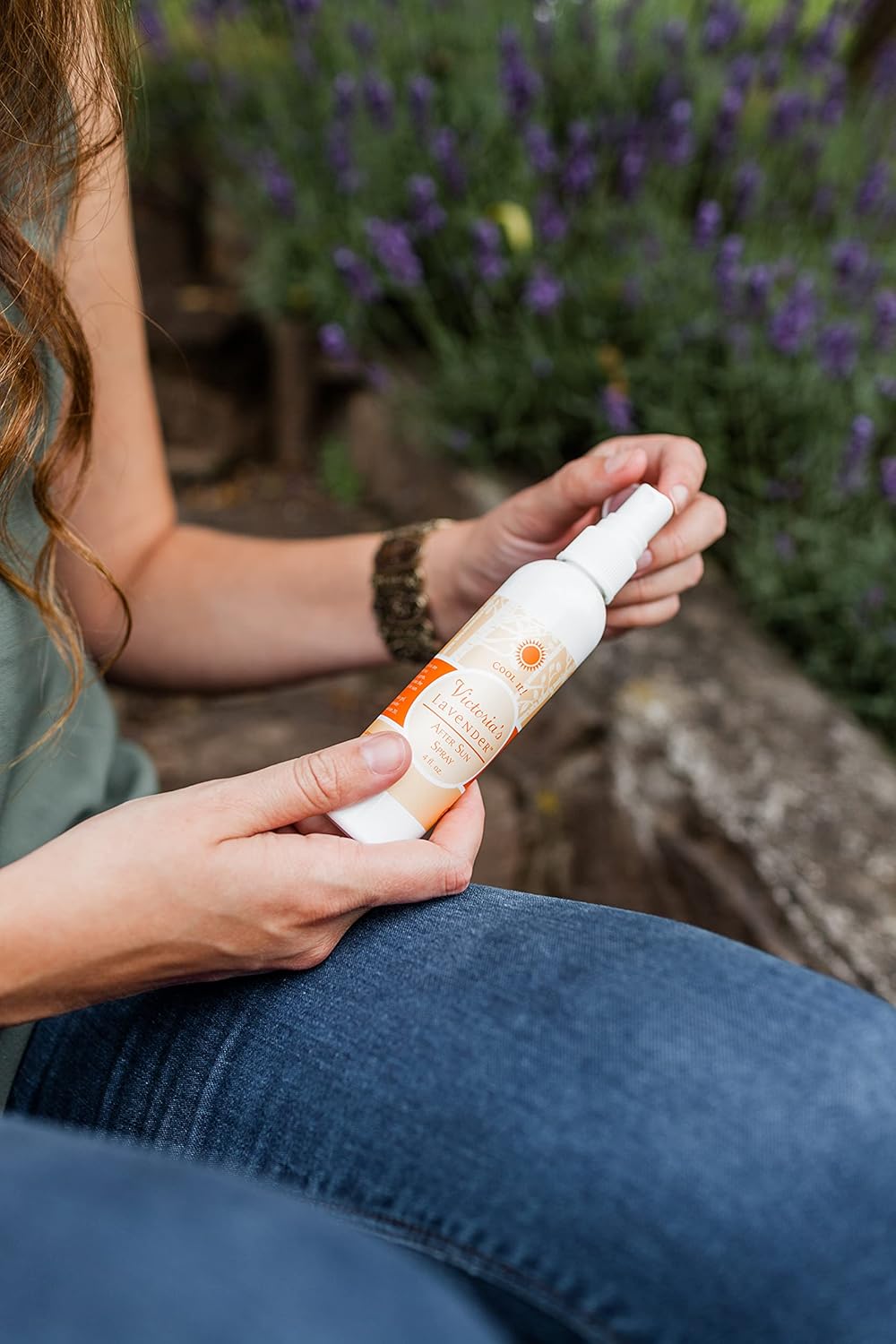 Victoria's Lavender Organic Aloe Vera Spray - For Sunburn, Hot Flashes & Post Workout Cooling, Made in USA, Aloe Vera Gel & Pure Lavender Essential Oil, Refreshing Moisturizer for Body - 4 fl oz