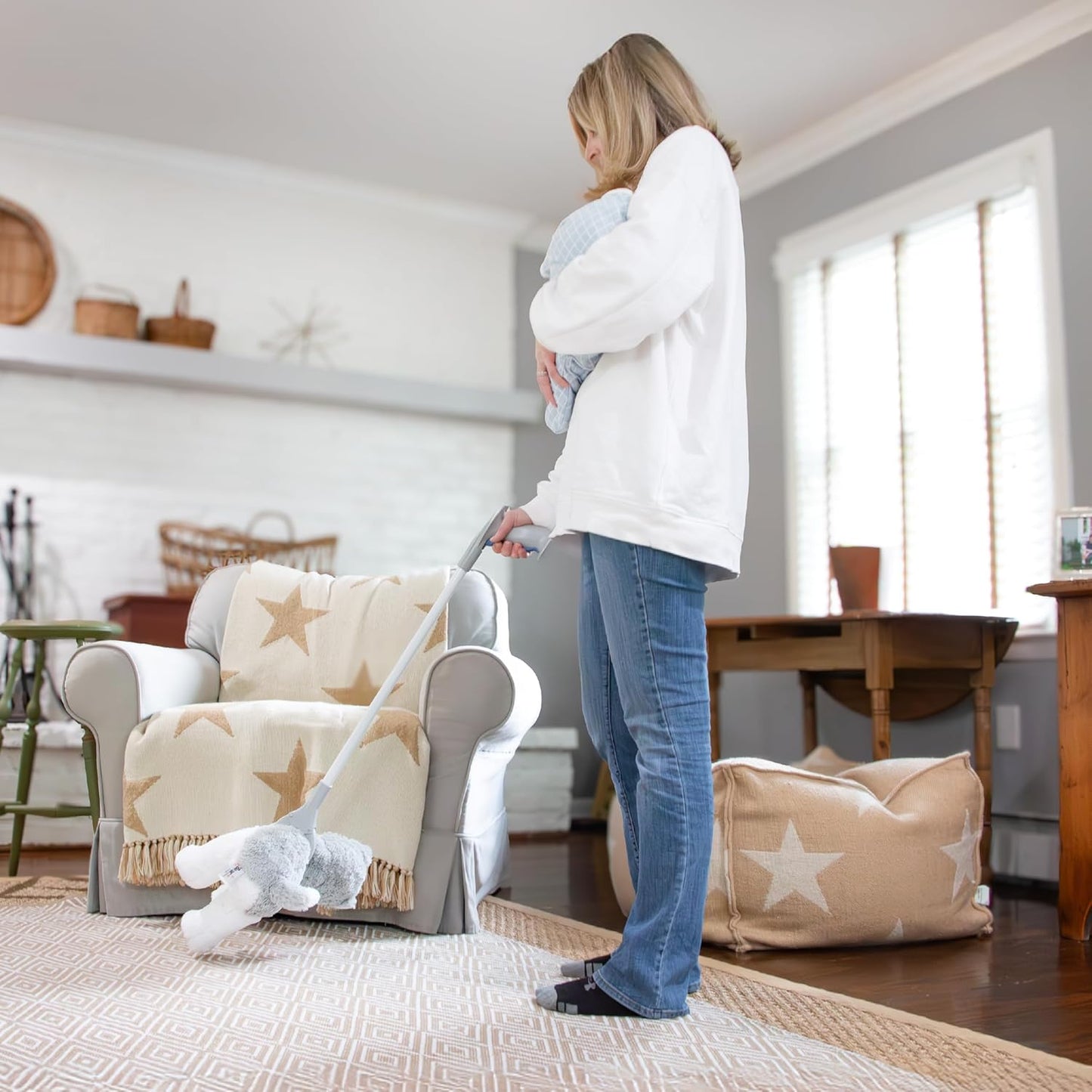 Unger 32” Grabber Plus Reacher Tool and Trash Picker Upper, Built-In Magnet and Economic Grip, Claw Pickup and Yard Clean Up, Reaching Assist for Seniors, Safely Perform Tasks