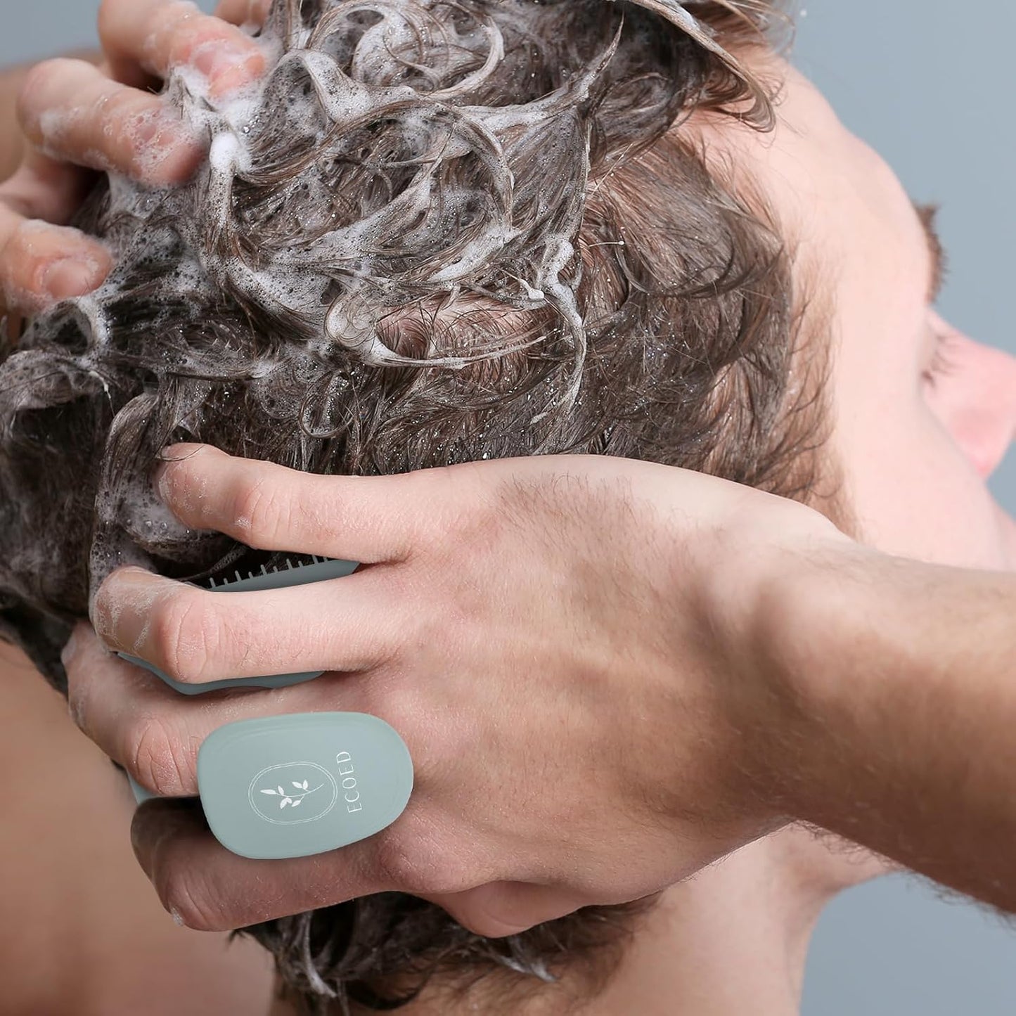 Scalp Massager Shampoo Brush, Scalp Scrubber & Exfoliator for Dandruff Removal, Wet & Dry Dandruff Comb and Detangler for Men and Women, Suitable for Short Medium Hair (Blue)