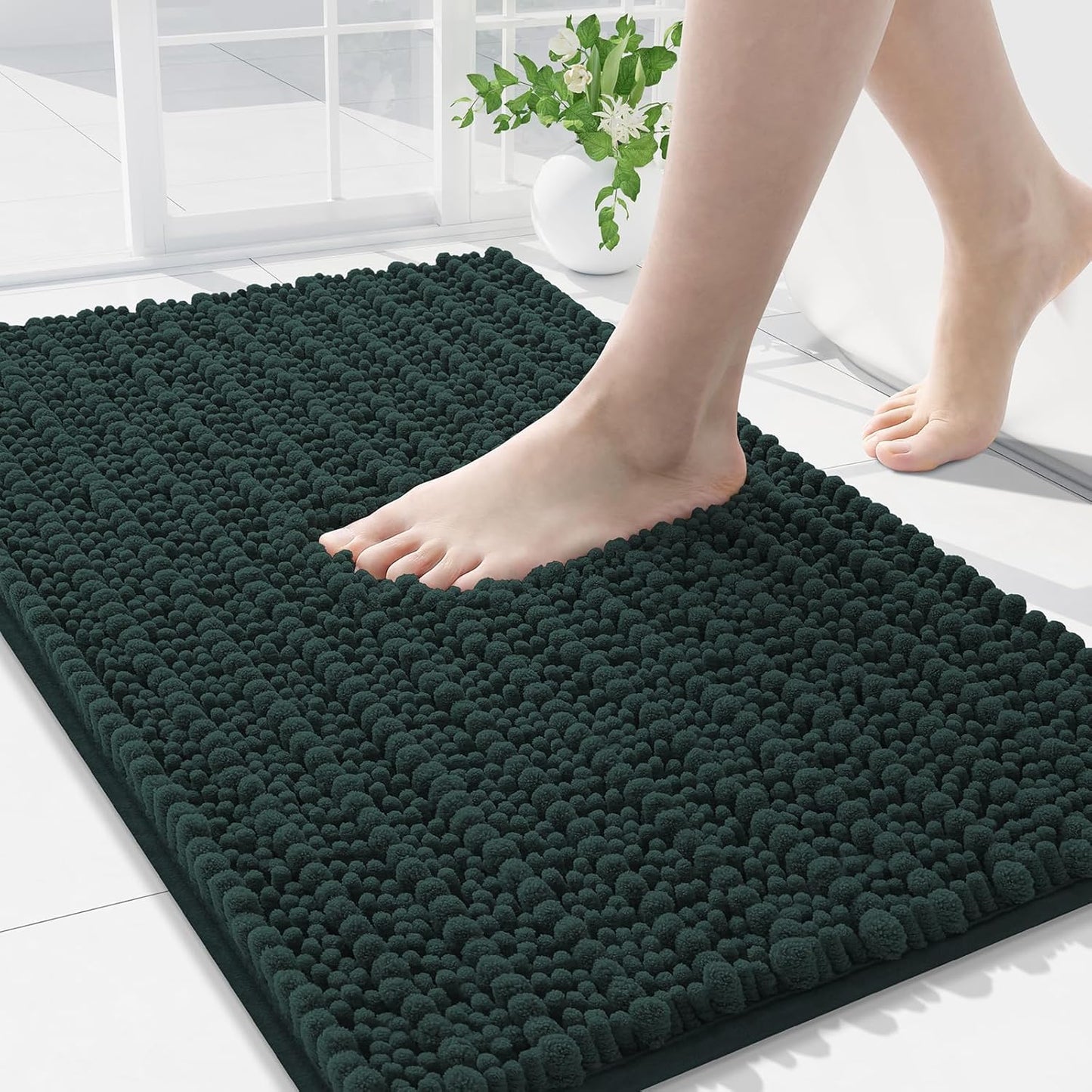 Arotive Luxury Chenille Bathroom Rug Mat, Extra Soft Thick Absorbent Shaggy Bath Rugs, Non-Slip Machine Wash Dry, Plush Bath Mats for Bathroom, Shower and Tub, 34x21, Dark Green