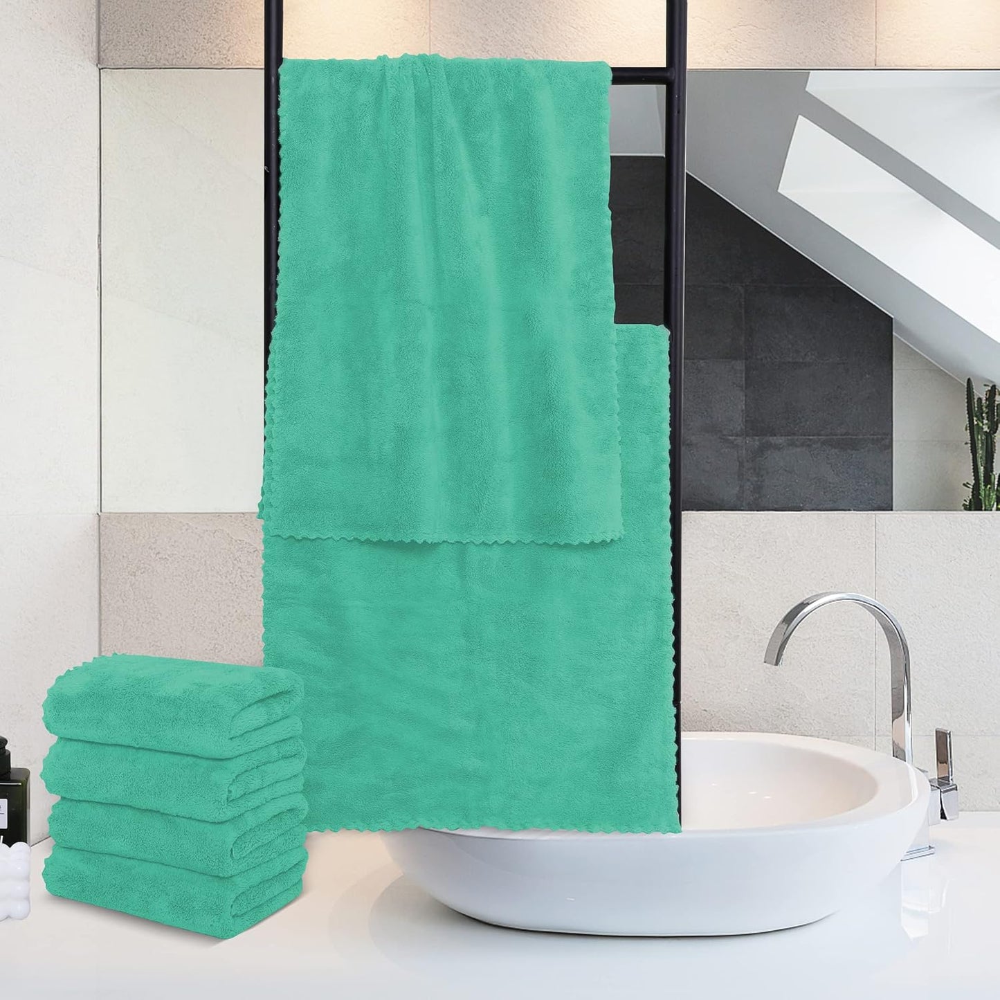 MOONQUEEN 18 Pack Premium Hand Towels - Quick Drying - Microfiber Coral Velvet Highly Absorbent Towels - Multipurpose Use as Hotel, Bathroom, Shower, Spa, Hand Towel 16 x 28 inches (Aqua Green)
