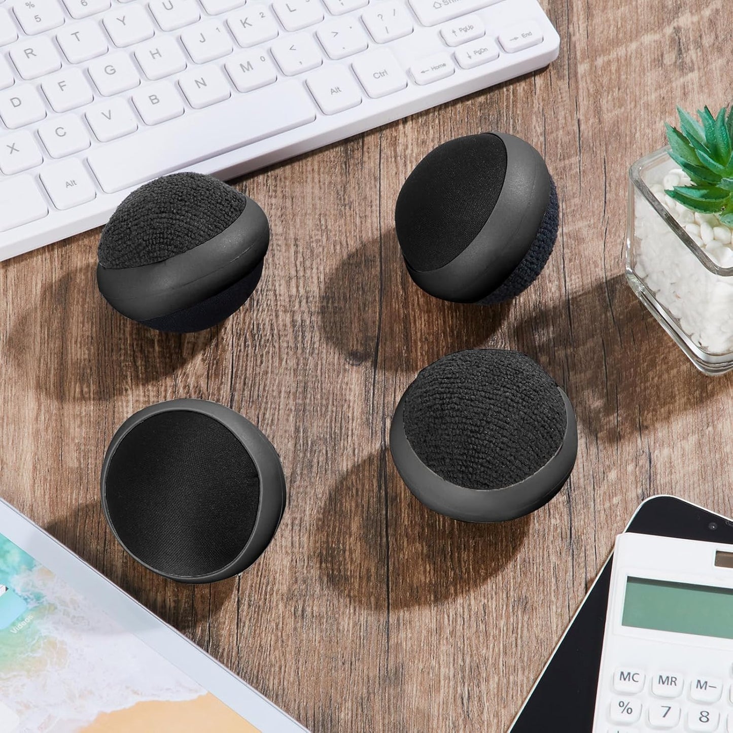 Suclain 4 Pack Christmas Touch Screen Cleaner Balls Phone Cleaning Ball Microfiber Touch Car Screen Glass Cleaner for Computer Laptop Phone Monitor