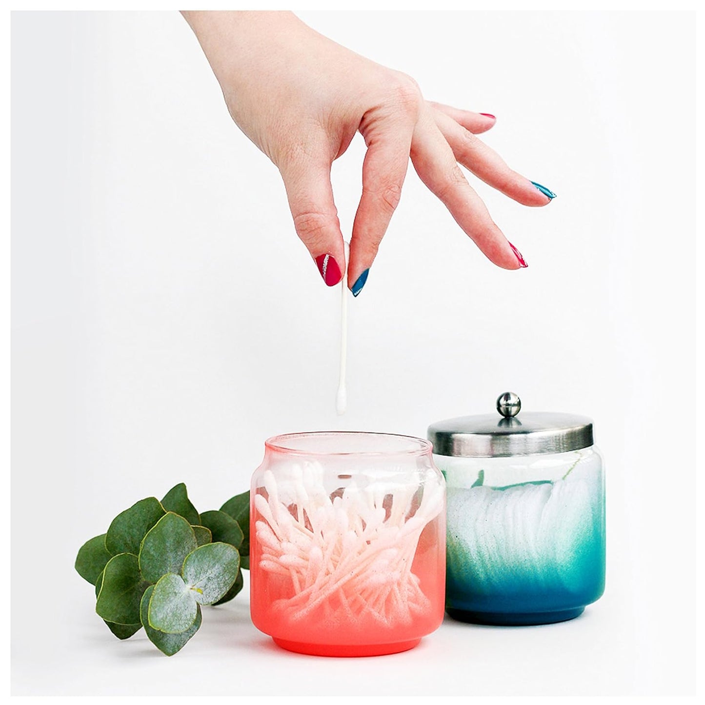 Q-tips Cotton Swabs for Hygiene and Beauty Care Original Cotton Swab Made with 100% Cotton 625 Count, White (Pack of 2)