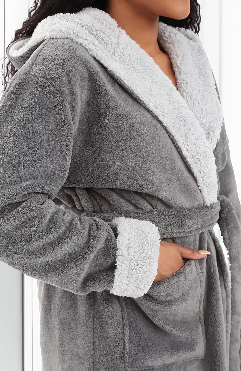 Alexander Del Rossa Womens Robe, Long Plush Bathrobe with Hood, Hooded Robes for Women Plus Size Bath Robe