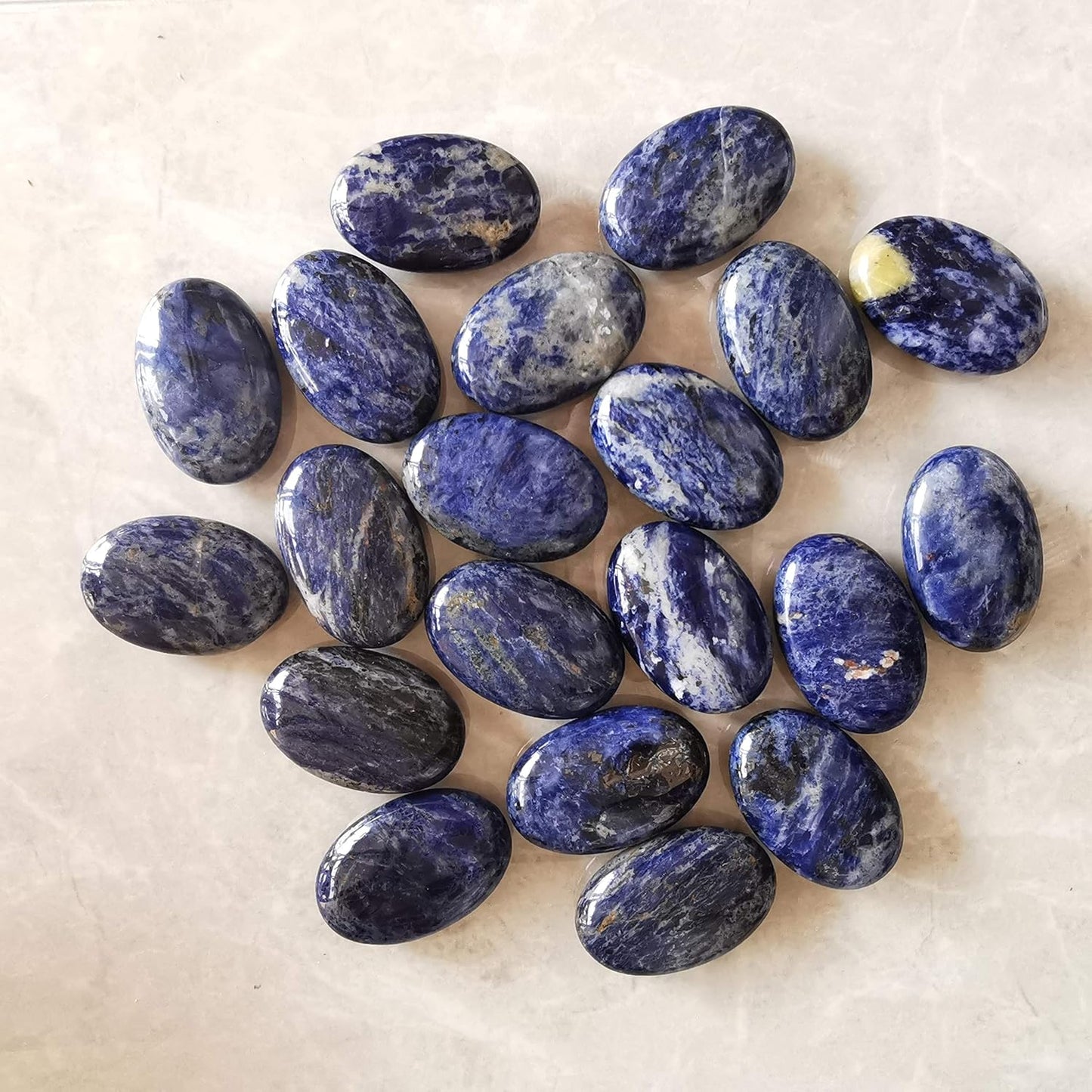 Natural Sodalite Oval Polished Worry Stones, Healing Crystal Indoor Fountain Stones Massage Energy Anxiety Relief Items