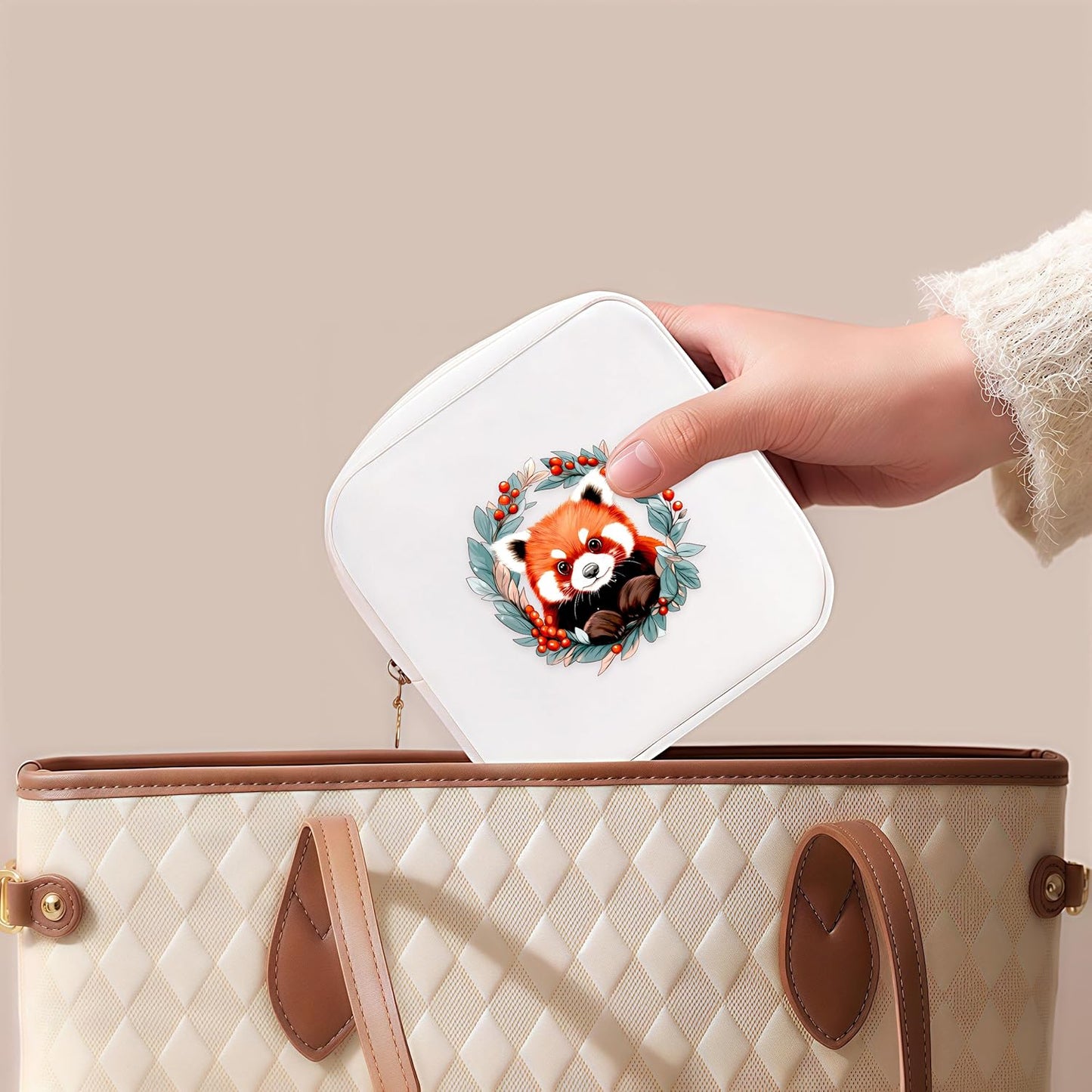 Red Panda Mini Makeup Bag, Red Panda Gift For Women Girls, Cute Portable Zipper Pouch Cosmetic Bag For Teen Girls Kids, Small Storage Bag For Sanitary Pad, Period napkin bag!