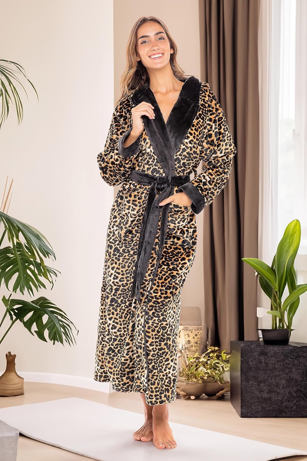 Alexander Del Rossa Womens Robe, Long Plush Bathrobe with Hood, Hooded Robes for Women Plus Size Bath Robe